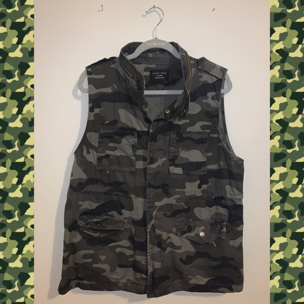 Love Tree Camo Vest